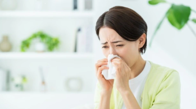 【医師監修】舌下免疫療法は保険適用になる？初めてでも安心！費用と対象を分かりやすく解説
